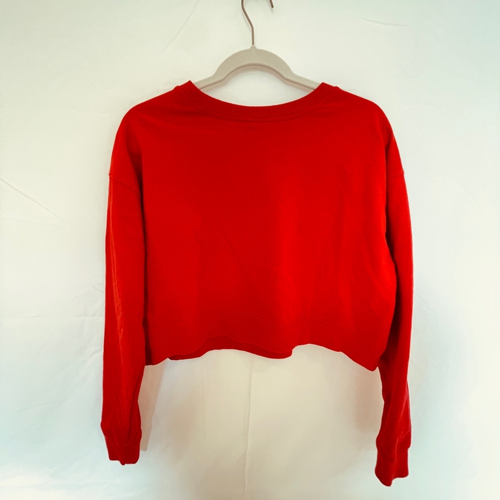 Red sweater - Picture 2 of 3